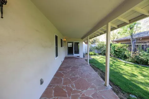 Exterior - 1001 Winsted Ln, Modesto, CA 95355 photo 3 of 10