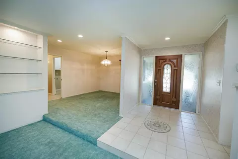 Living - 1001 Winsted Ln, Modesto, CA 95355 photo 2 of 8