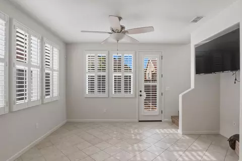 Living - 154 Splendido Ct, Newman, CA 95360 photo 1 of 1