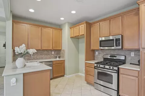Kitchen - 154 Splendido Ct, Newman, CA 95360 photo 1 of 2