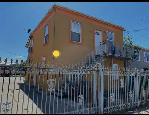 9419 B St, Oakland, CA 94603