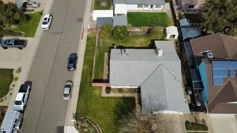 View/Area - 7501 Vixen Ct, Hughson, CA 95326 photo 2 of 4
