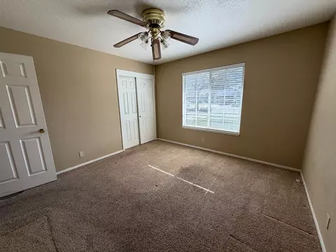 Bedroom - 7501 Vixen Ct, Hughson, CA 95326 photo 4 of 8