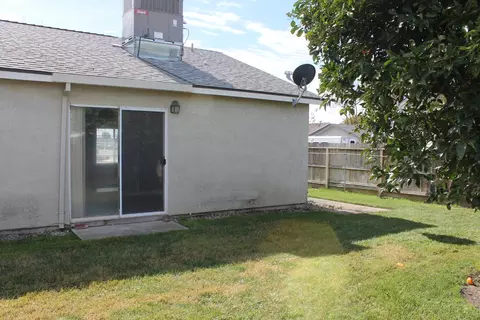 Exterior - 7501 Vixen Ct, Hughson, CA 95326 photo 13 of 13