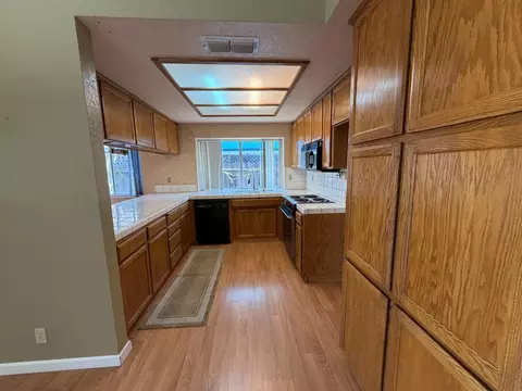 Kitchen - 7501 Vixen Ct, Hughson, CA 95326 photo 1 of 3