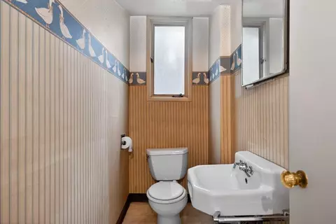 Bath - 3032 Lewis St, Placerville, CA 95667 photo 6 of 6