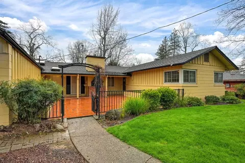 Exterior - 3032 Lewis St, Placerville, CA 95667 photo 2 of 33