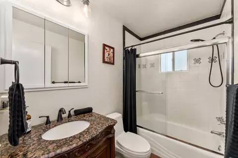 Bath - 17065 Niles Rd, Jackson, CA 95642 photo 2 of 2