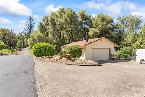 Exterior - 17065 Niles Rd, Jackson, CA 95642 photo 2 of 11