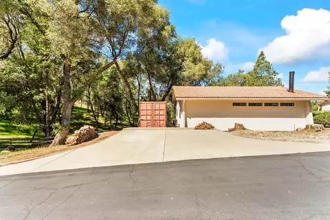 Exterior - 17065 Niles Rd, Jackson, CA 95642 photo 4 of 11