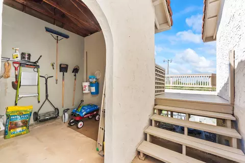 Exterior - 17065 Niles Rd, Jackson, CA 95642 photo 6 of 11