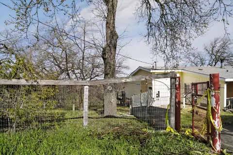 7212 Fox, Corning, CA 96021 photo 4