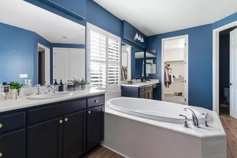 Bath - 243 John Kamps Way, Ripon, CA 95366 photo 4 of 4