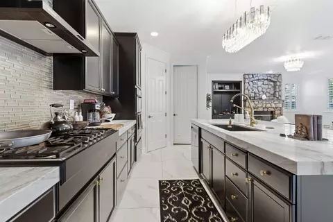 Kitchen - 243 John Kamps Way, Ripon, CA 95366 photo 4 of 8