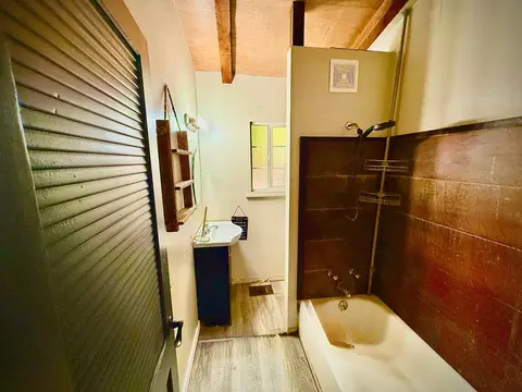 Bath - 4661 Park Hill Dr, Placerville, CA 95667 photo 1 of 4