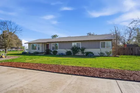 1301 E Blossom St, Dos Palos, CA 93620 photo 1