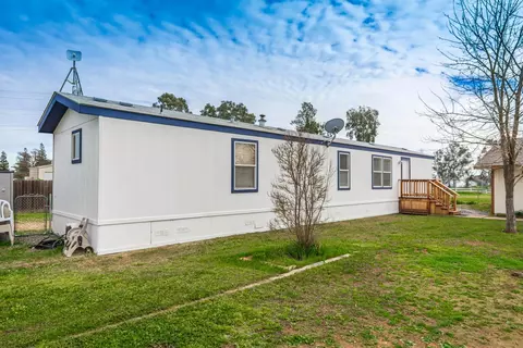 Exterior - 10480 Lowell St, Elverta, CA 95626 photo 14 of 16