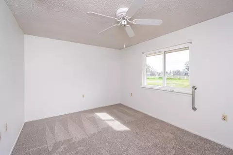 Bedroom - 10480 Lowell St, Elverta, CA 95626 photo 3 of 8