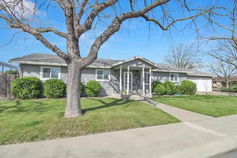 Exterior - 1805 Kienitz Ave, Modesto, CA 95355 photo 3 of 7