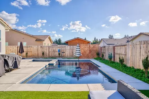 Exterior - 3815 N Berkeley Ave, Turlock, CA 95382 photo 8 of 9