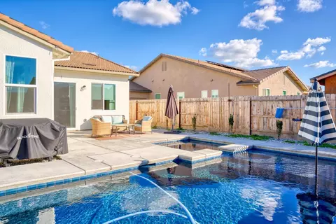 Exterior - 3815 N Berkeley Ave, Turlock, CA 95382 photo 7 of 9