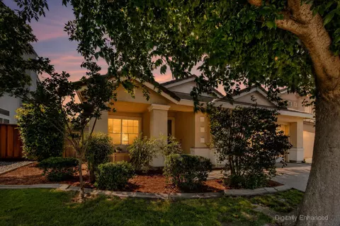 5319 Calabria Way, Sacramento, CA 95835
