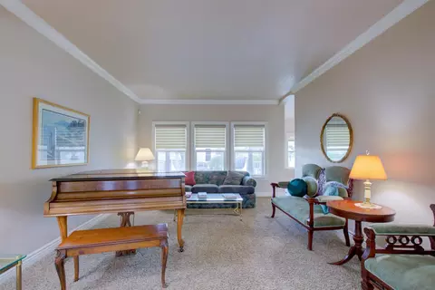 Living - 18413 Sycamore Ave, Patterson, CA 95363 photo 1 of 4