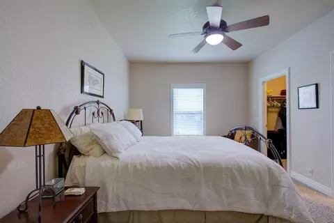 Bedroom - 18413 Sycamore Ave, Patterson, CA 95363 photo 3 of 4