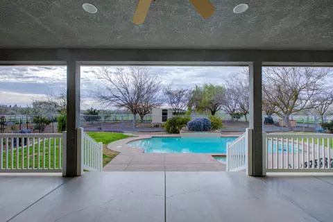 Exterior - 18413 Sycamore Ave, Patterson, CA 95363 photo 7 of 25