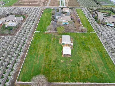 View/Area - 18413 Sycamore Ave, Patterson, CA 95363 photo 2 of 4