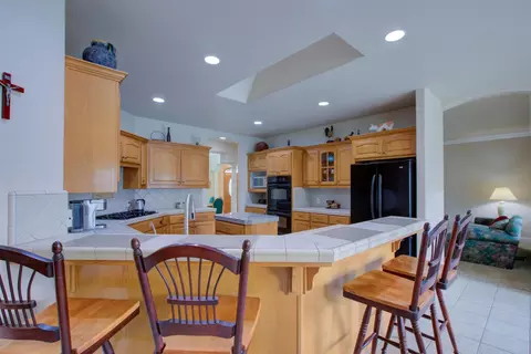 Kitchen - 18413 Sycamore Ave, Patterson, CA 95363 photo 1 of 5