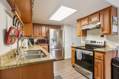 Kitchen - 3700 Tully Rd #57, Modesto, CA 95356 photo 3 of 5