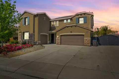 Exterior - 2317 Mathar Dr, Manteca, CA 95337 photo 2 of 7