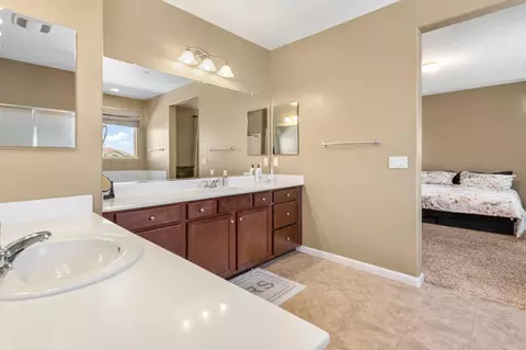 Bath - 2317 Mathar Dr, Manteca, CA 95337 photo 5 of 5