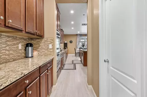 Entry Way - 2317 Mathar Dr, Manteca, CA 95337 photo 6 of 11