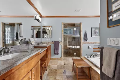 Bath - 3937 Rustic Rd, Cameron Park, CA 95682 photo 2 of 4