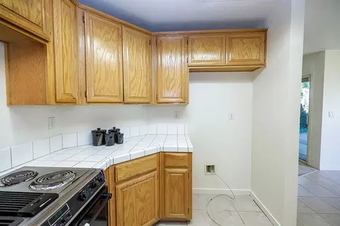 Kitchen - 3705 Dillingham Ave, Modesto, CA 95357 photo 5 of 7