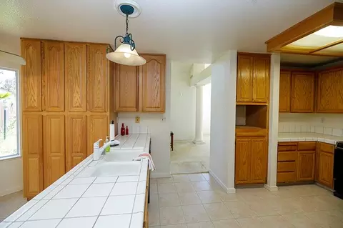 Kitchen - 3705 Dillingham Ave, Modesto, CA 95357 photo 2 of 7