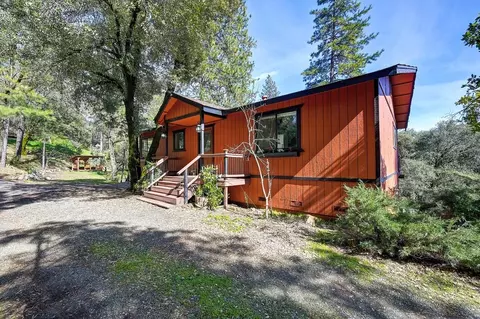 Exterior - 620 Sundance Pl, Applegate, CA 95703 photo 4 of 31