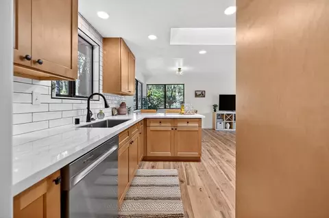 Kitchen - 620 Sundance Pl, Applegate, CA 95703 photo 1 of 7