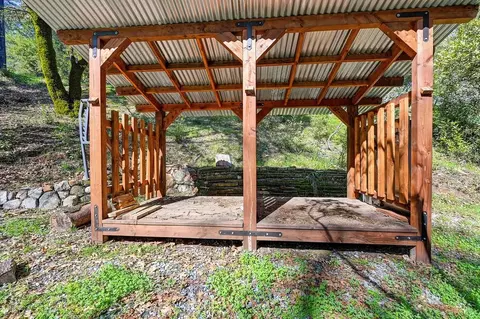 Exterior - 620 Sundance Pl, Applegate, CA 95703 photo 16 of 31