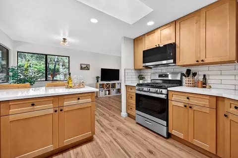 Kitchen - 620 Sundance Pl, Applegate, CA 95703 photo 2 of 7