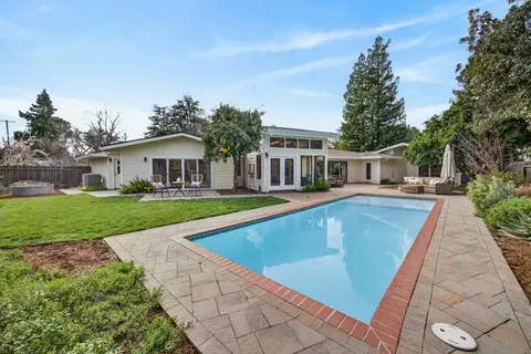 375 W 8th St, Davis, CA 95616 photo 1