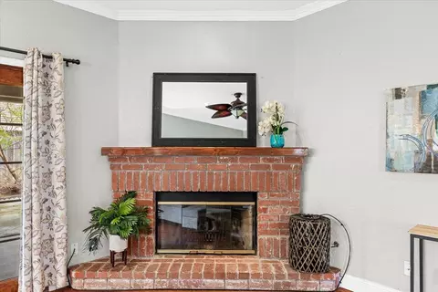 Entry Way - 225 Fullerton Dr, Turlock, CA 95382 photo 4 of 7