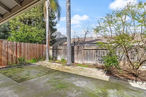Exterior - 225 Fullerton Dr, Turlock, CA 95382 photo 8 of 14