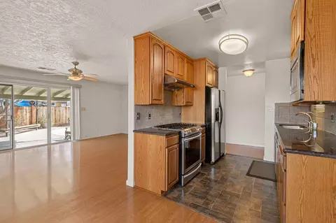 1428 Kent Way, Modesto, CA 95355 photo 5