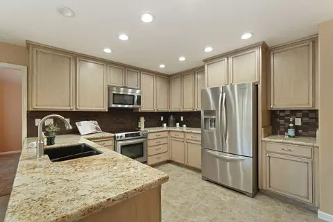 Kitchen - 1536 Timberlake Cir, Lodi, CA 95242 photo 2 of 6