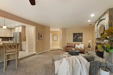 Living - 1536 Timberlake Cir, Lodi, CA 95242 photo 3 of 4
