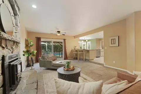 Living - 1536 Timberlake Cir, Lodi, CA 95242 photo 4 of 4