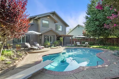 Exterior - 1536 Timberlake Cir, Lodi, CA 95242 photo 10 of 14